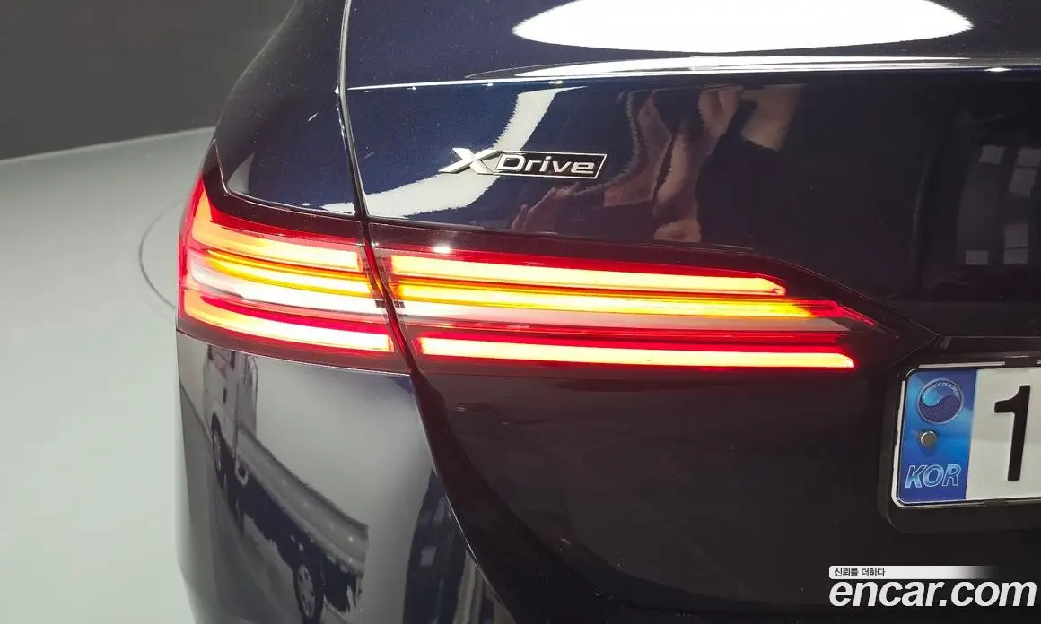 BMW 5 серия 2025 2.0 автомат (гидро), фото 9