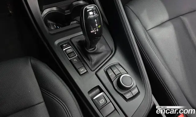 BMW X1 2018 2.0 автомат (гидро), миниатюра 12