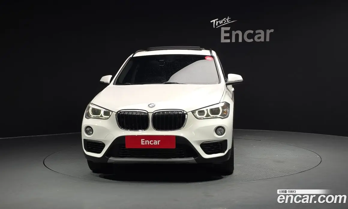 BMW X1 2018 2.0 автомат (гидро), фото 3