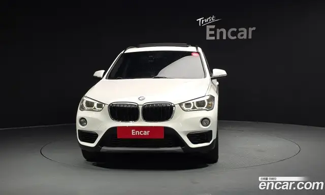BMW X1 2018 2.0 автомат (гидро), миниатюра 3
