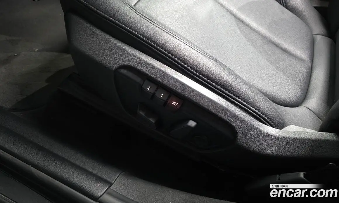 BMW X1 2018 2.0 автомат (гидро), фото 32