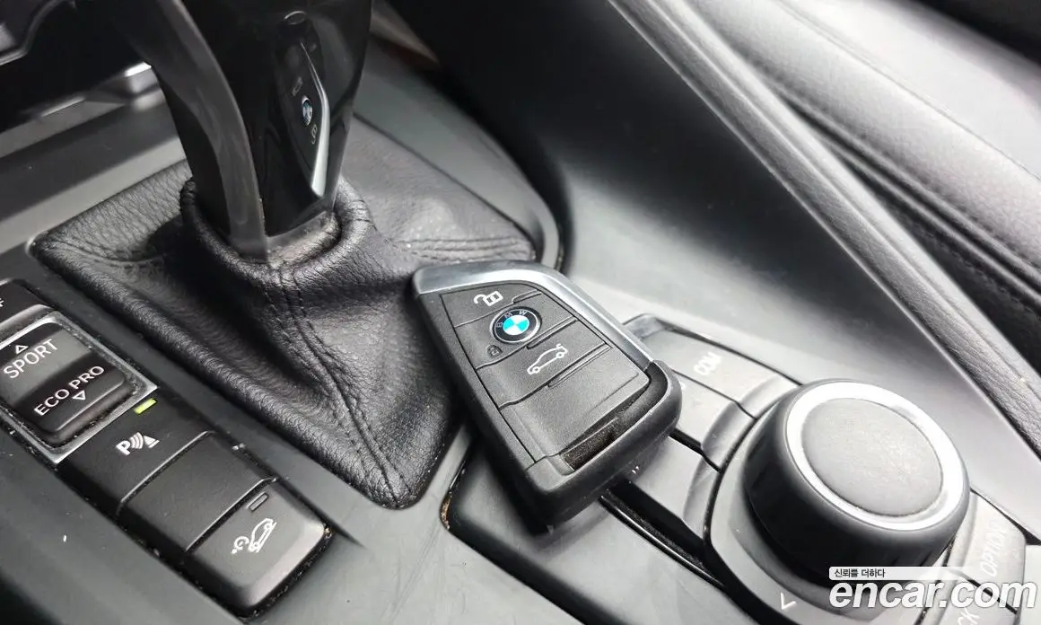 BMW X1 2018 2.0 автомат (гидро), фото 35