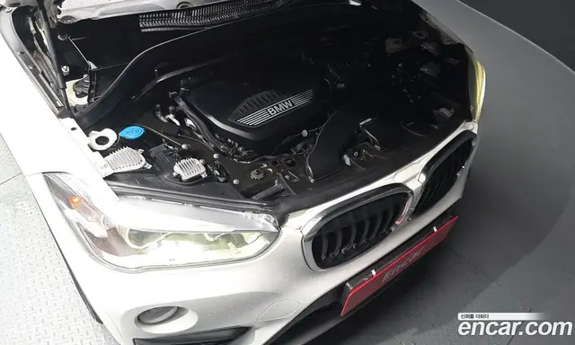 BMW X1 2018 2.0 автомат (гидро), миниатюра 6