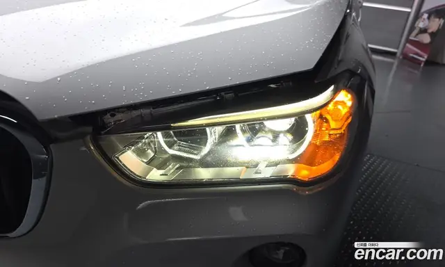 BMW X1 2018 2.0 автомат (гидро), миниатюра 8