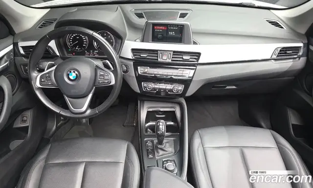 BMW X1 2018 2.0 автомат (гидро), миниатюра 10