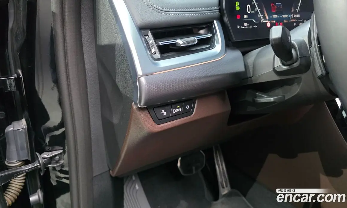 BMW X1 2023 2.0 автомат (гидро), фото 27