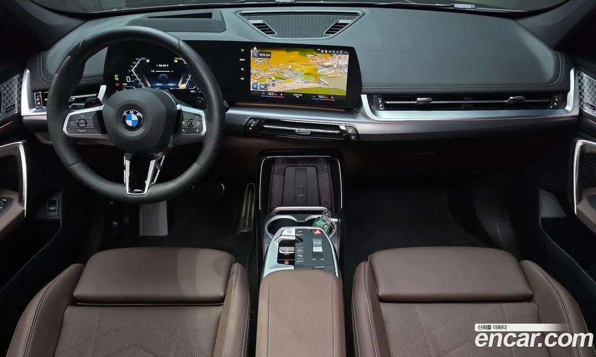 BMW X1 2023 2.0 автомат (гидро), фото 9