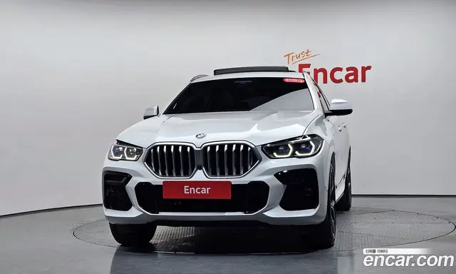 BMW X6 2023 3.0 автомат (гидро), миниатюра 2