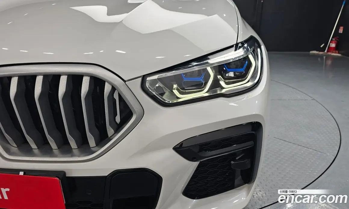 BMW X6 2023 3.0 автомат (гидро), фото 7