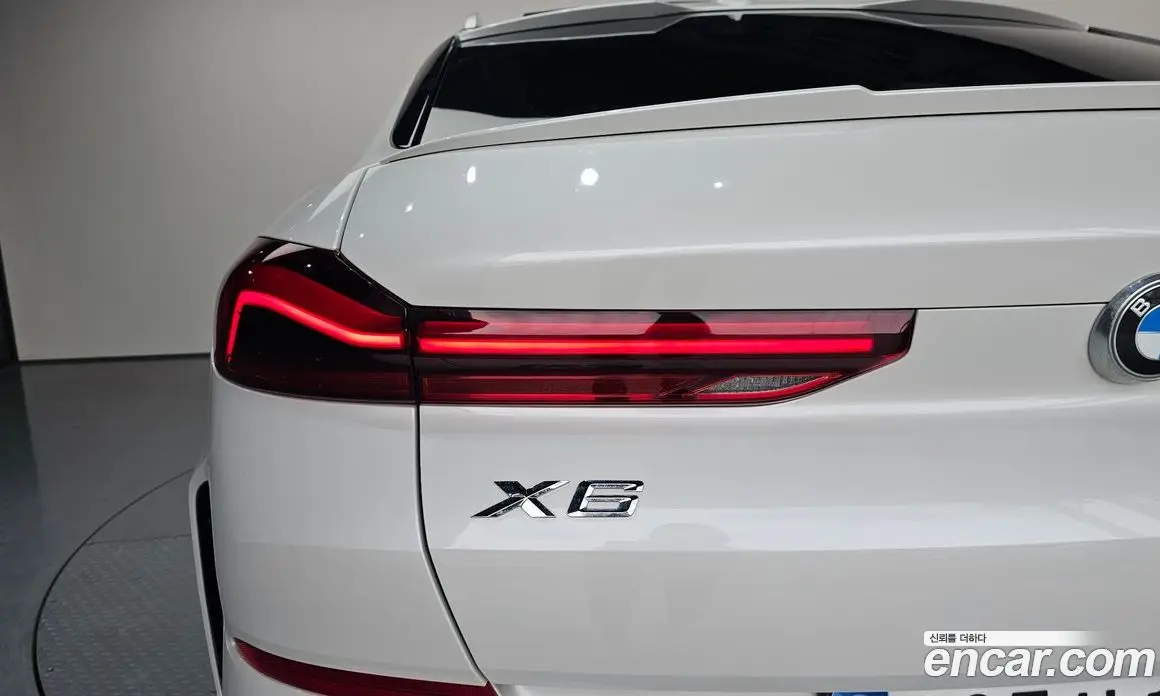 BMW X6 2023 3.0 автомат (гидро), фото 8