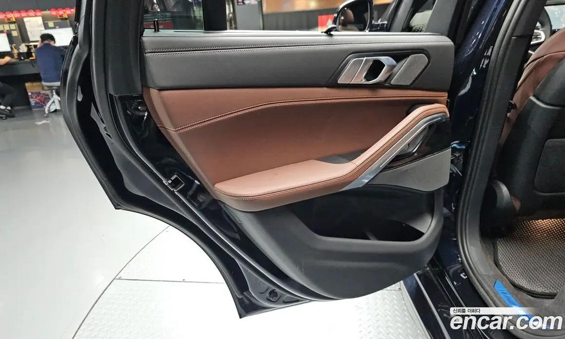 BMW X6 2023 3.0 автомат (гидро), фото 15