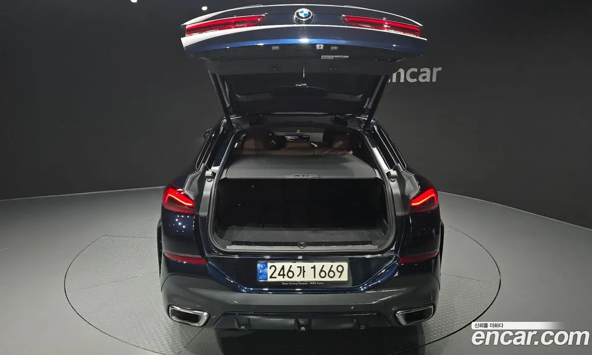 BMW X6 2023 3.0 автомат (гидро), фото 26