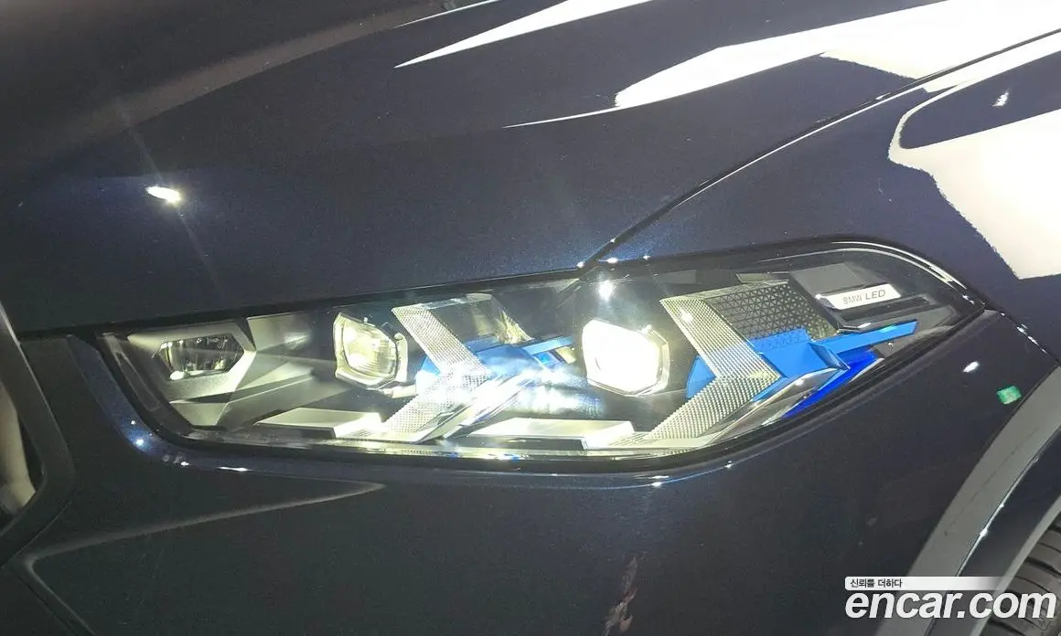 BMW X6 2023 3.0 автомат (гидро), фото 8
