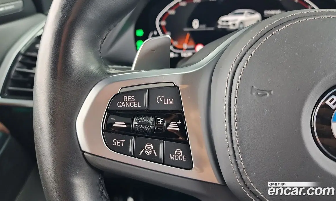 BMW X6 2023 3.0 автомат (гидро), фото 18