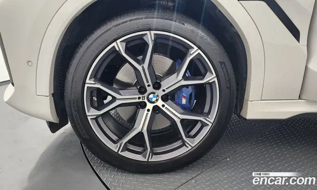 BMW X6 2023 3.0 автомат (гидро), миниатюра 5