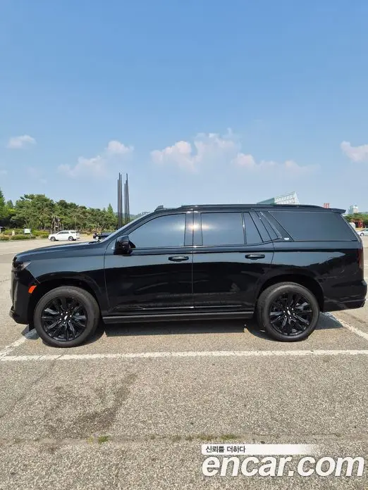 Cadillac Escalade 2022 6.2 автомат (гидро), фото 4 Cadillac Escalade 2022 6.2 автомат (гидро), фото 4
