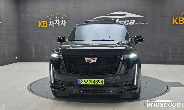 Cadillac Escalade 2023 6.2 автомат (гидро), миниатюра 2