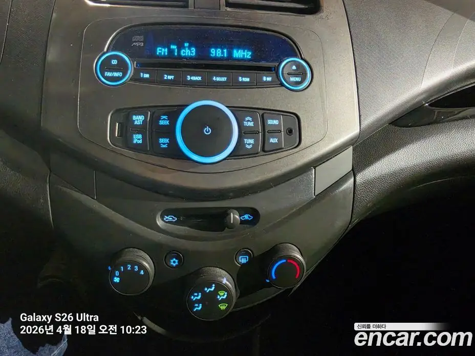 Chevrolet Spark 2011 1.0 автомат (гидро), фото 9