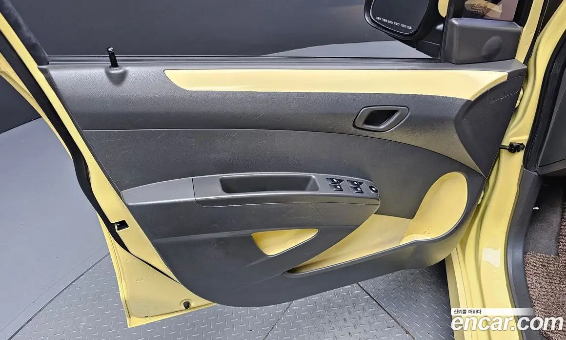 Chevrolet Spark 2013 1.0 автомат (гидро), фото 14