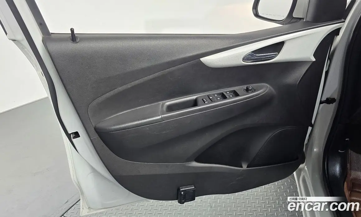 Chevrolet Spark 2016 1.0 автомат (гидро), фото 14
