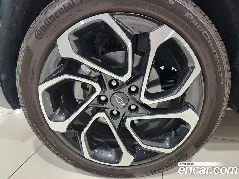 Chevrolet Trax 2023 1.2 автомат (гидро), фото 5