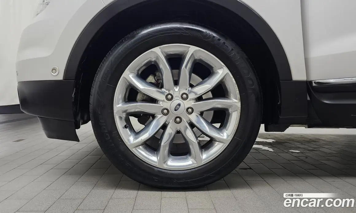 Ford Explorer 2014 3.5 автомат (гидро), фото 5