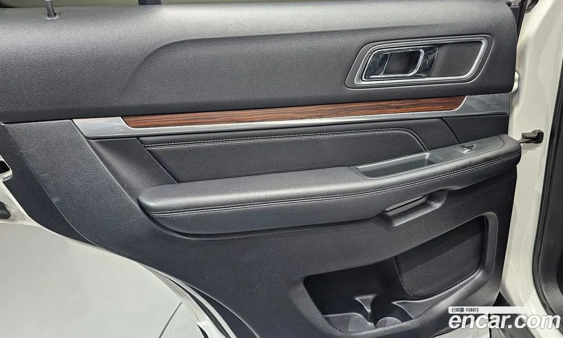 Ford Explorer 2016 2.3 автомат (гидро), фото 14