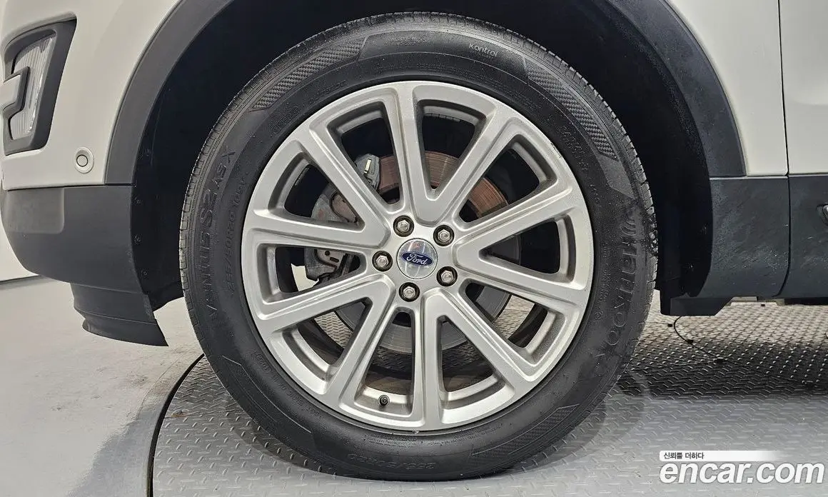 Ford Explorer 2016 2.3 автомат (гидро), фото 4
