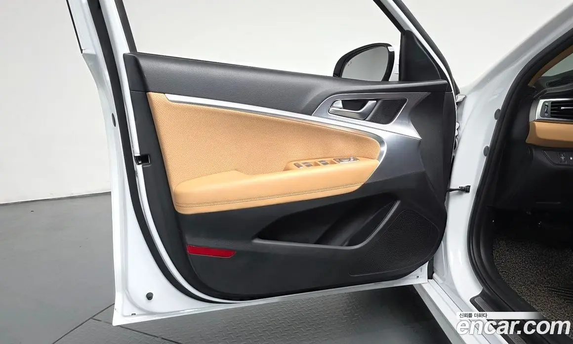 Genesis G70 2021 2.0 автомат (гидро), фото 13