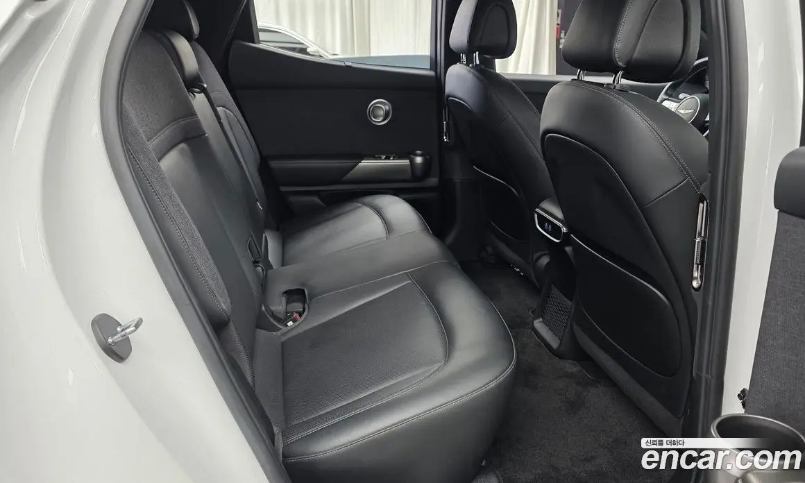 Genesis GV60 2022 0.1 автомат (гидро), фото 11
