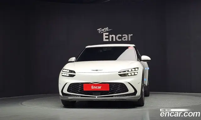 Genesis GV60 2022 0.1 автомат (гидро), миниатюра 3
