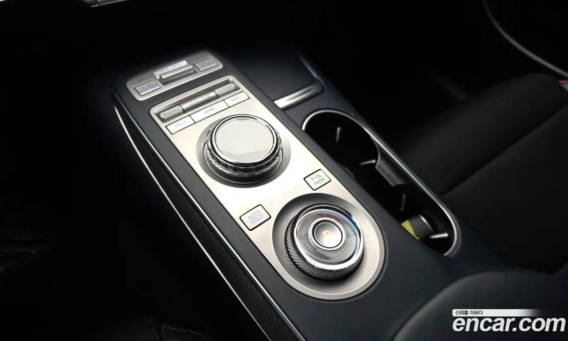 Genesis GV70 2021 2.5 автомат (гидро), фото 12