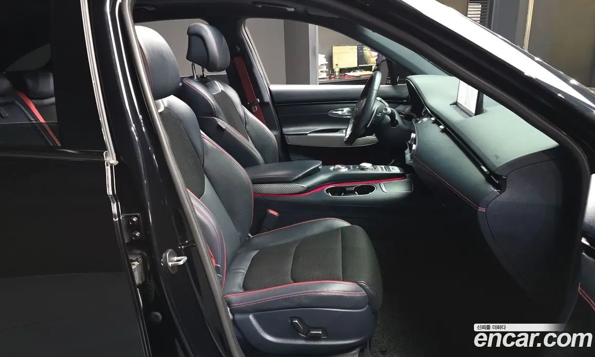 Genesis GV70 2021 2.5 автомат (гидро), фото 17