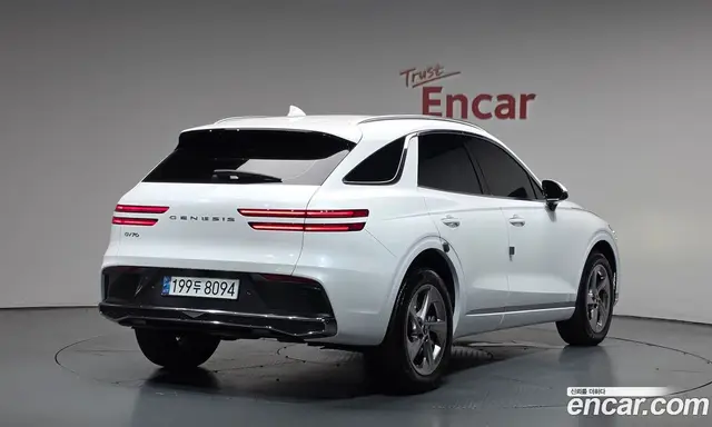 Genesis GV70, 2024, 16 012 км
