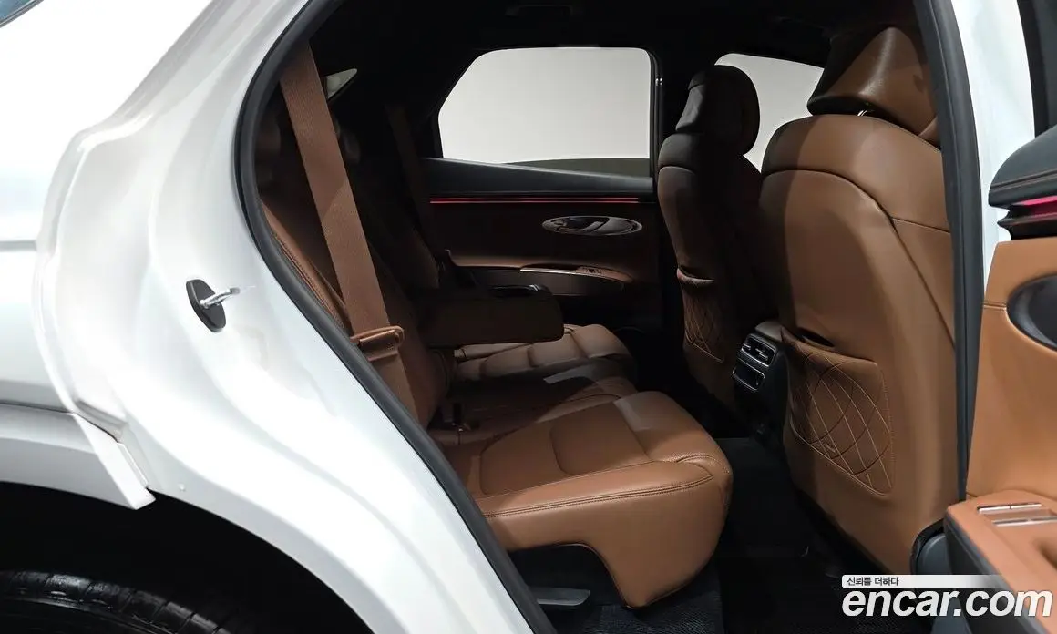 Genesis GV70 2024 2.5 автомат (гидро), фото 16