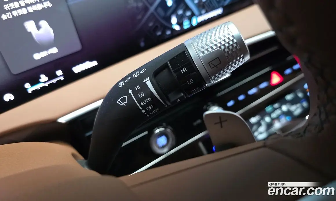 Genesis GV70 2024 2.5 автомат (гидро), фото 26
