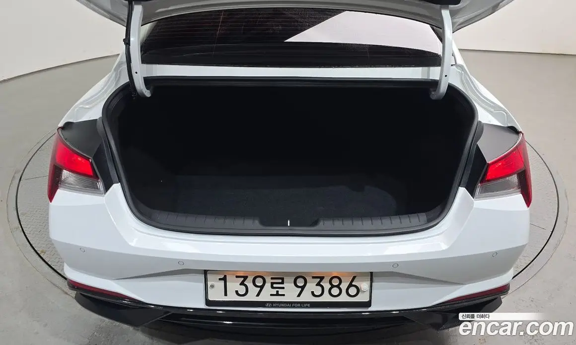 Hyundai Avante 2020 1.6 автомат (гидро), фото 30