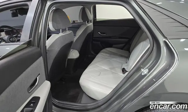Hyundai Avante 2021 1.6 автомат (гидро), миниатюра 11