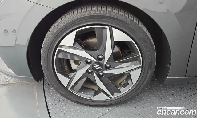 Hyundai Avante 2021 1.6 автомат (гидро), миниатюра 5