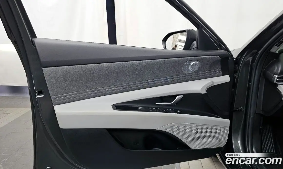Hyundai Avante 2021 1.6 автомат (гидро), фото 14