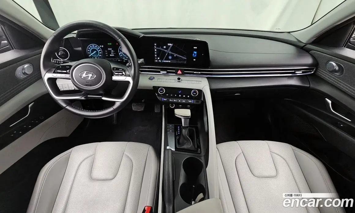 Hyundai Avante 2021 1.6 автомат (гидро), фото 10