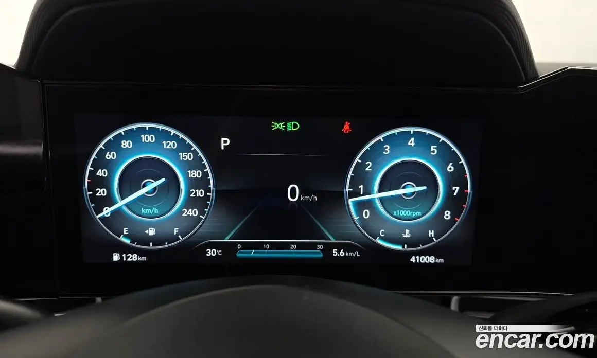 Hyundai Avante 2022 1.6 автомат (гидро), фото 11