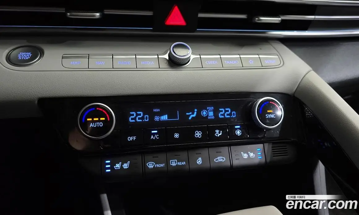 Hyundai Avante 2022 1.6 автомат (гидро), фото 31