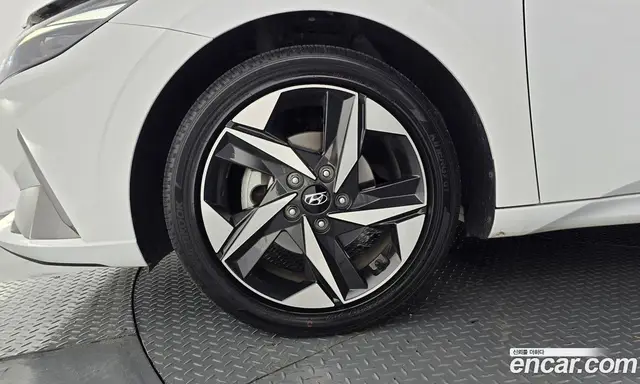 Hyundai Avante 2022 1.6 автомат (гидро), миниатюра 5