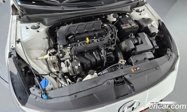 Hyundai Avante 2022 1.6 автомат (гидро), миниатюра 6
