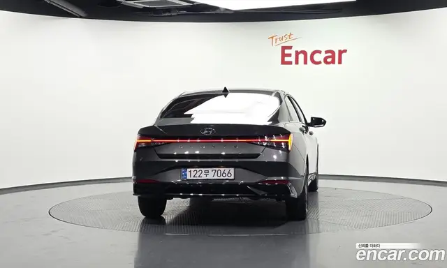 Hyundai Avante 2023 1.6 автомат (гидро), миниатюра 4