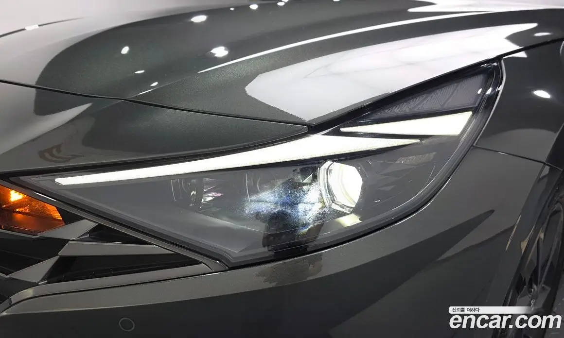 Hyundai Avante 2023 1.6 автомат (гидро), фото 8