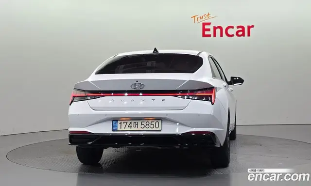 Hyundai Avante 2023 1.6 автомат (гидро), миниатюра 4