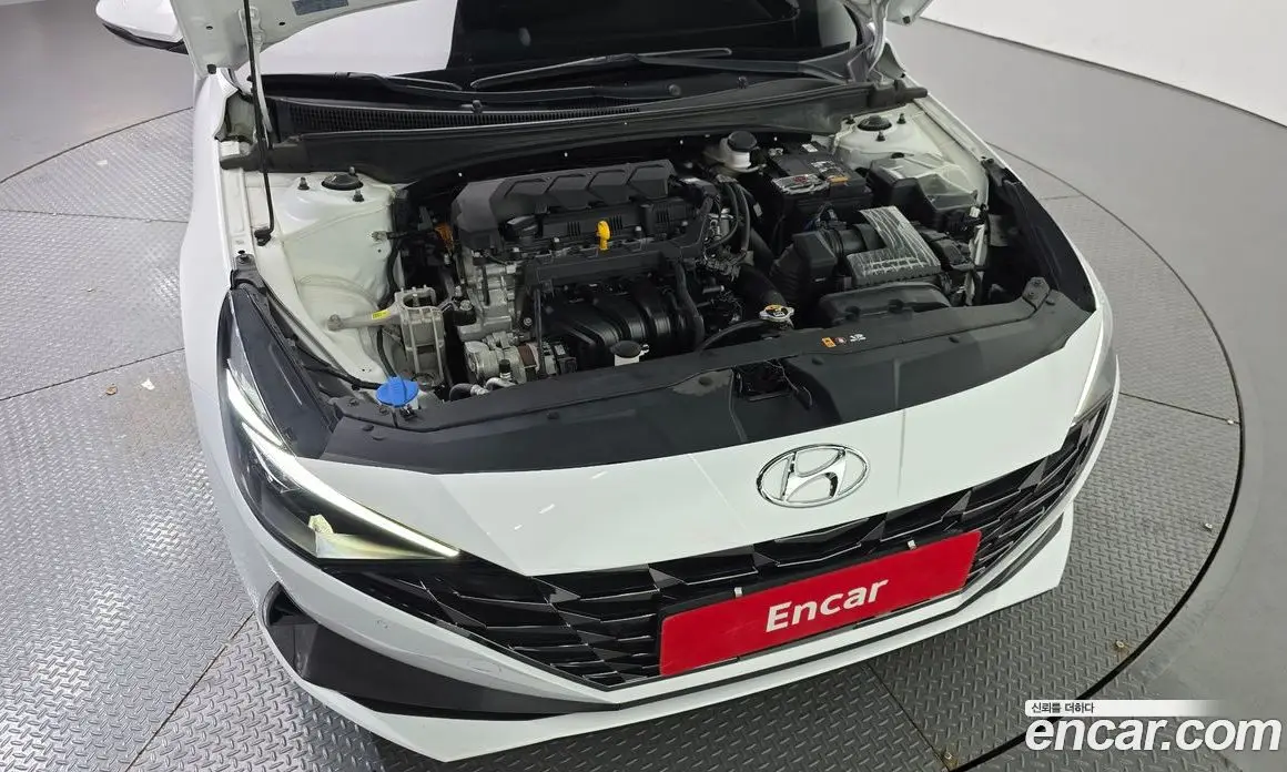 Hyundai Avante 2023 1.6 автомат (гидро), фото 6