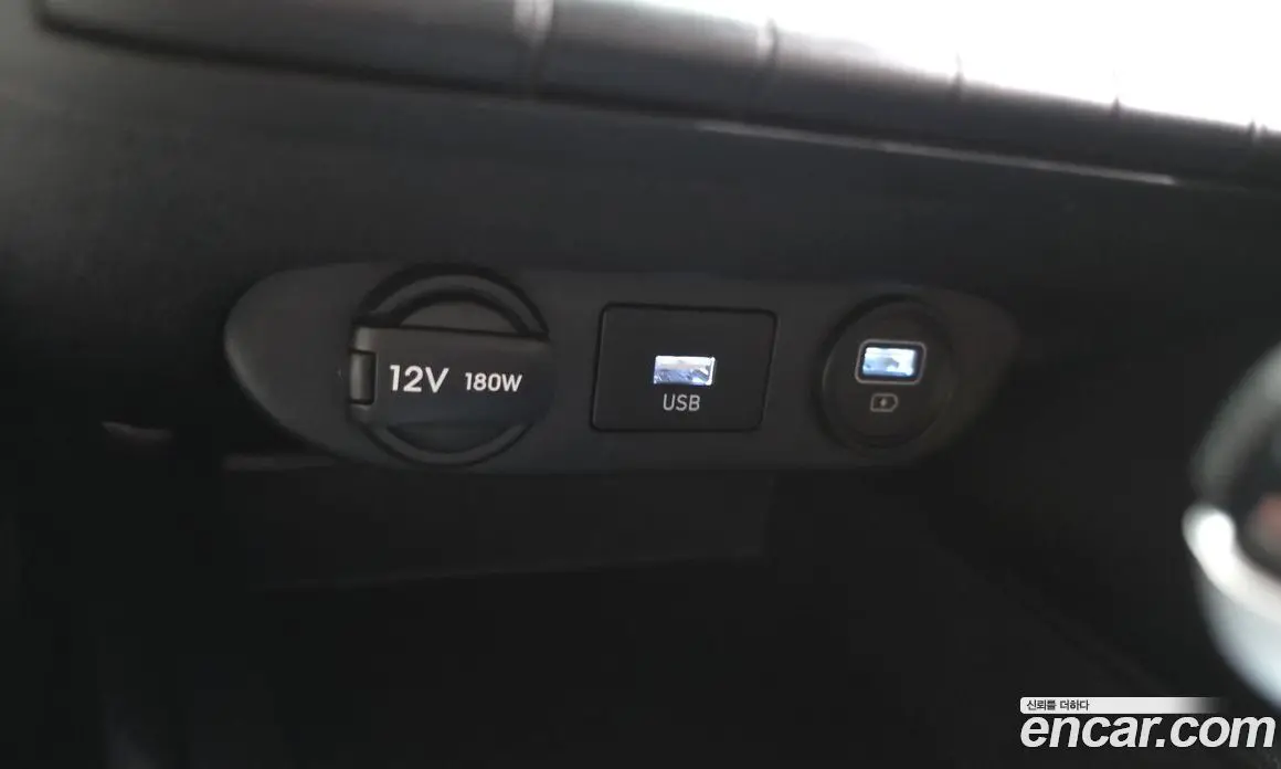 Hyundai Avante 2023 1.6 автомат (гидро), фото 23